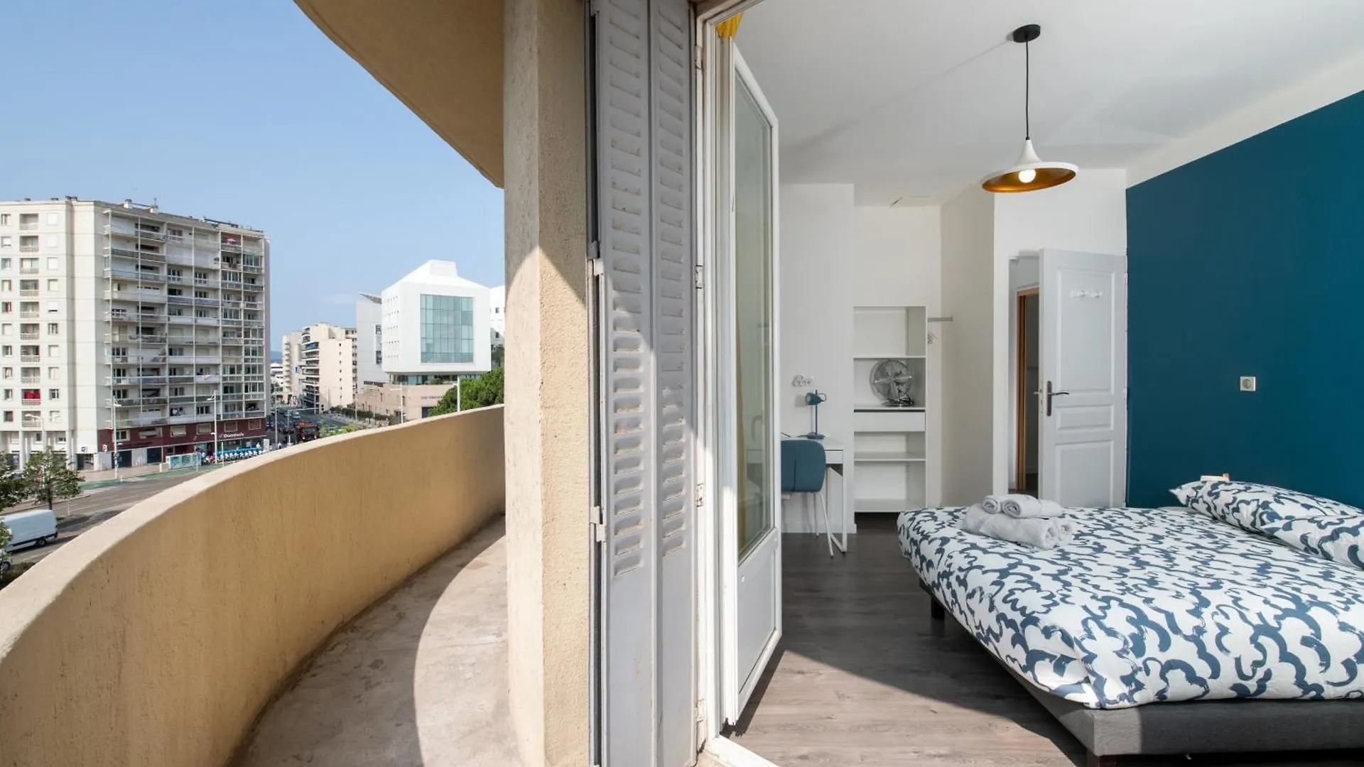 툴롱 #Rubis Du Sud - Wifi - Clim -Parking - Balcon# 아파트
